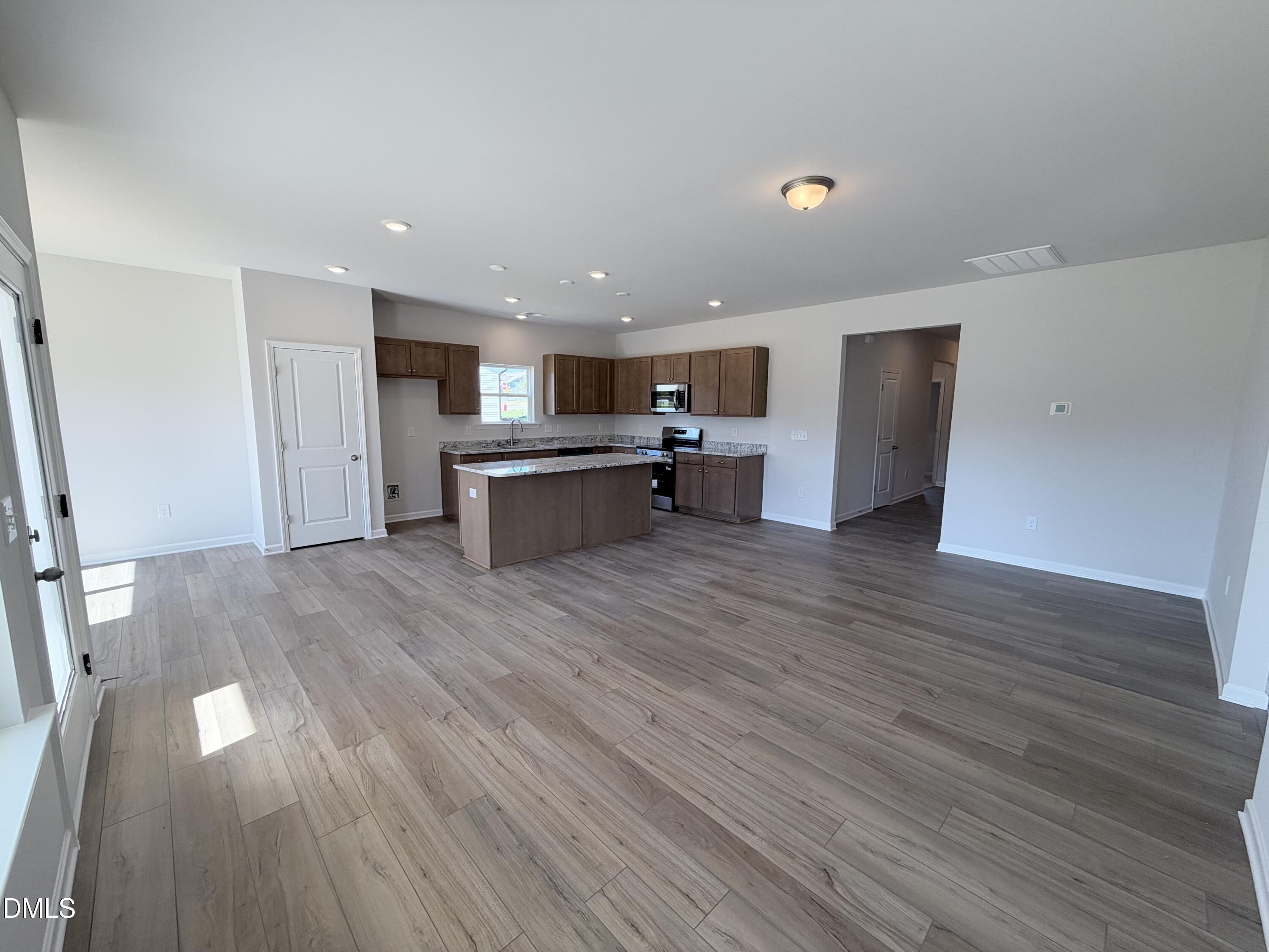 288 Smith Farms Drive Property Photo 5