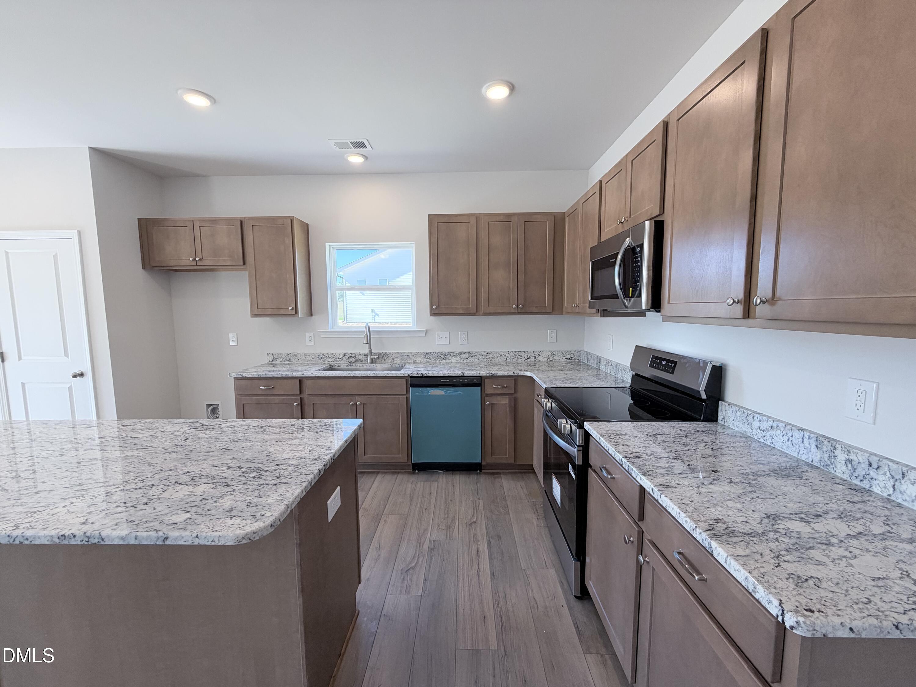 288 Smith Farms Drive Property Photo 14