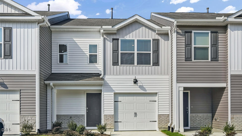 71 Bee Garden Court Property Photo 1