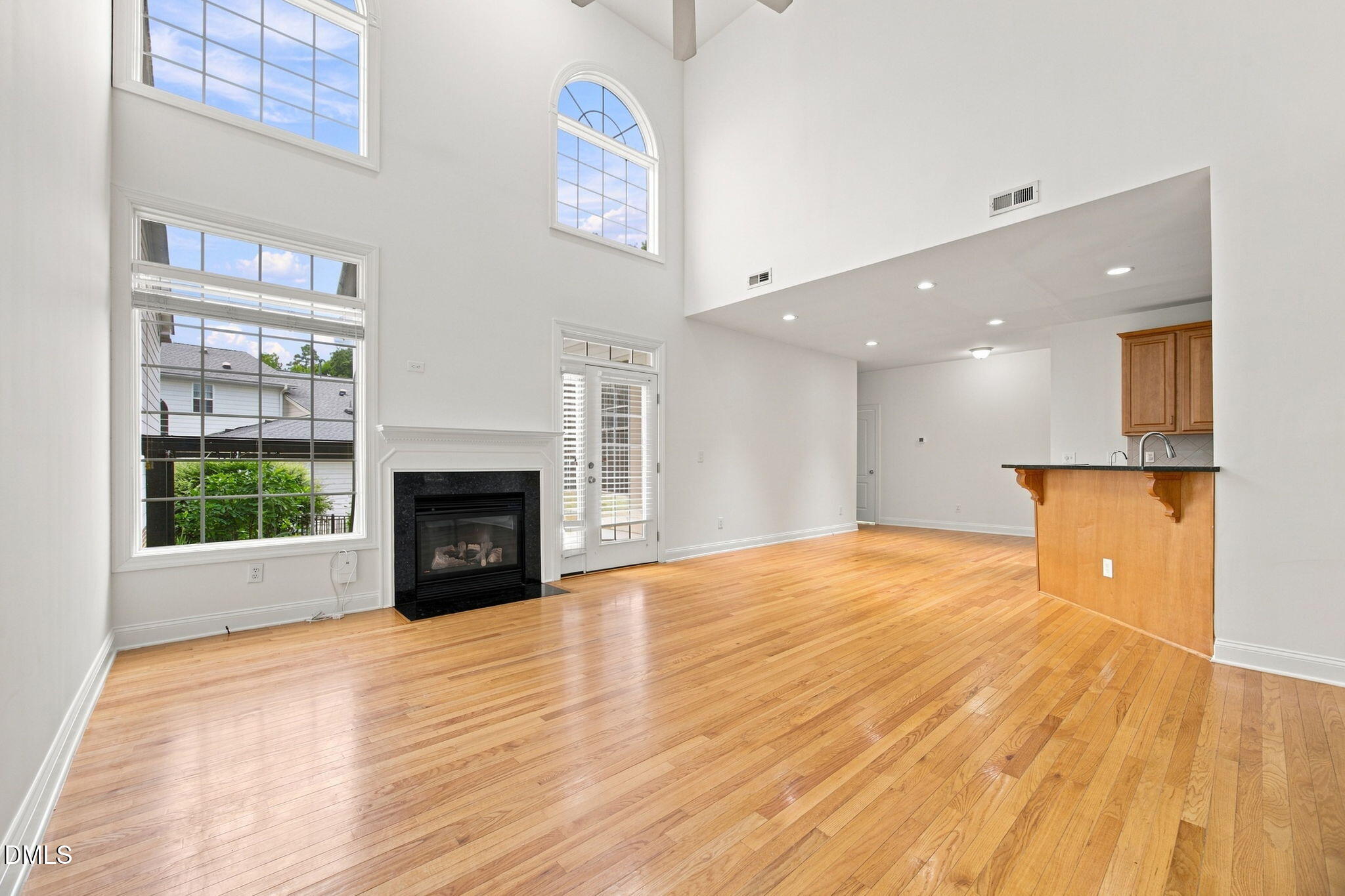 401 Waverly Hills Drive Property Photo 3