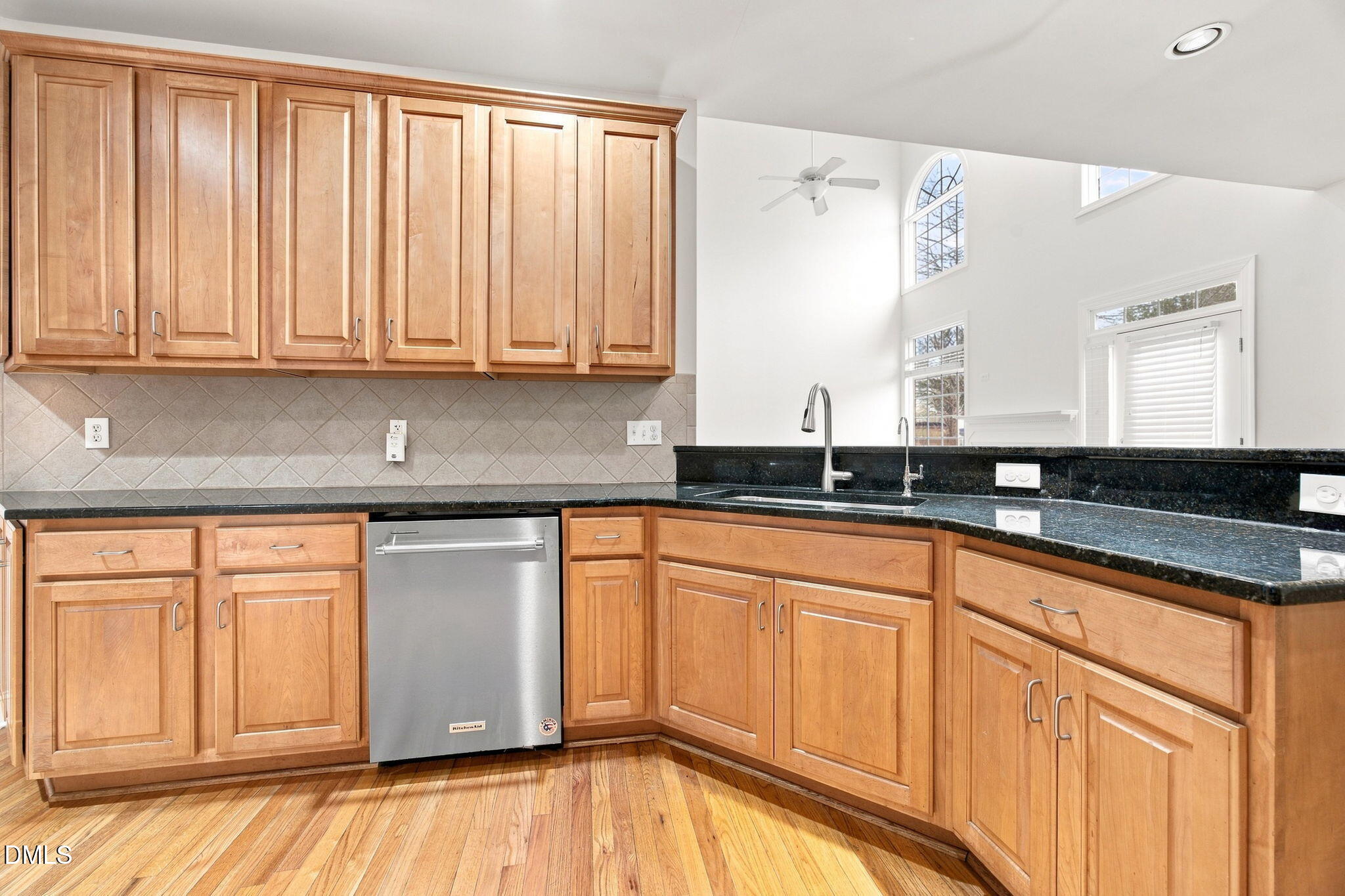 401 Waverly Hills Drive Property Photo 10