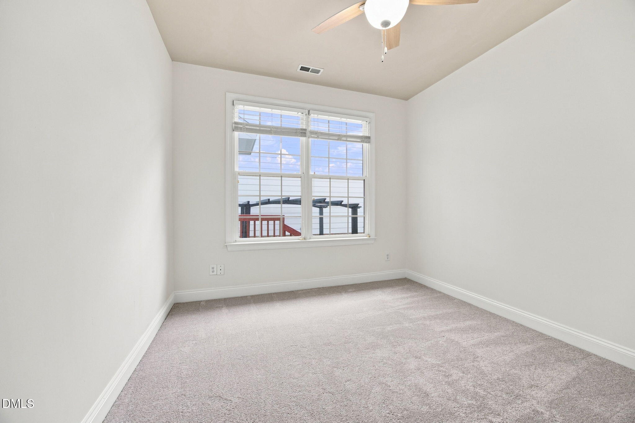 401 Waverly Hills Drive Property Photo 16