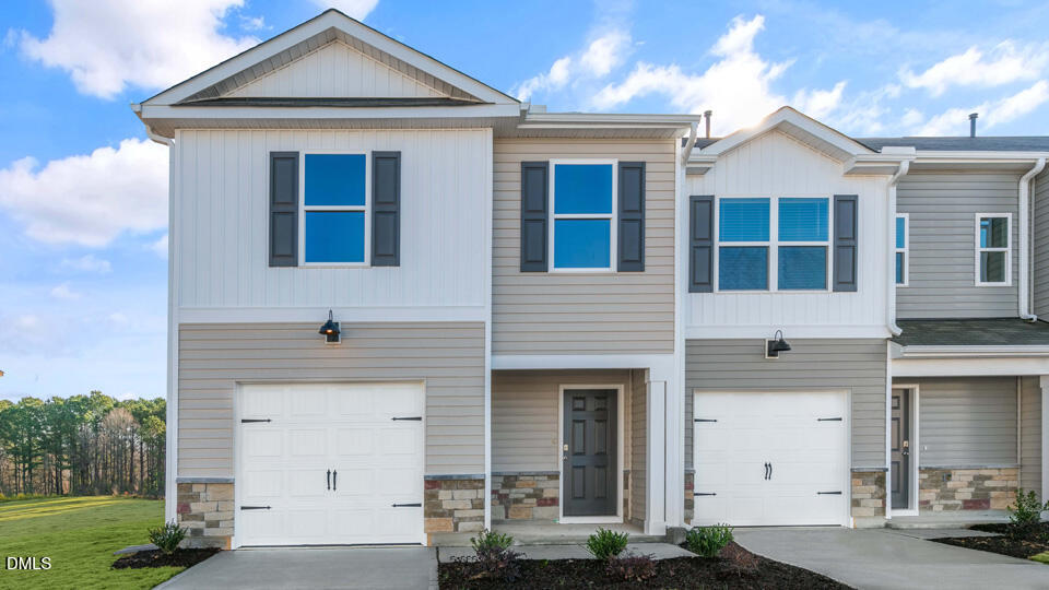 77 Bee Garden Court Property Photo 1