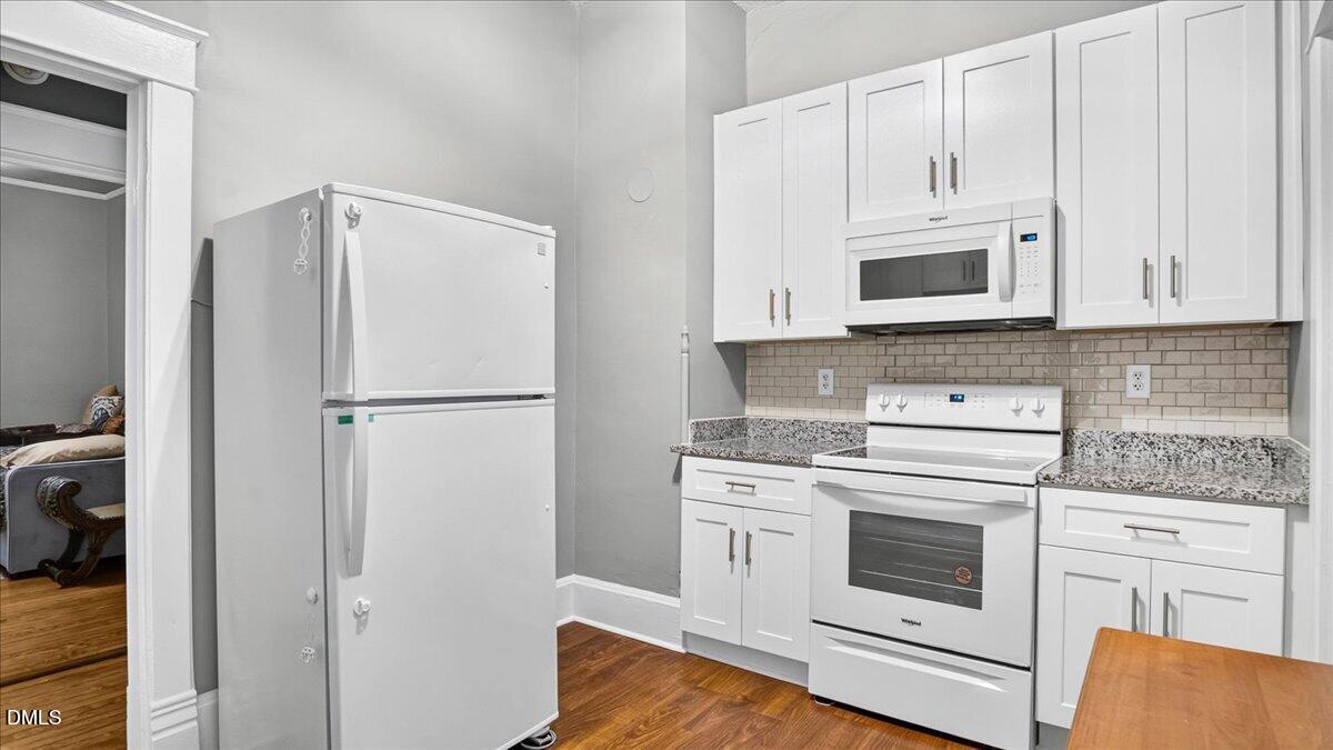 239 W Young Avenue Property Photo 10