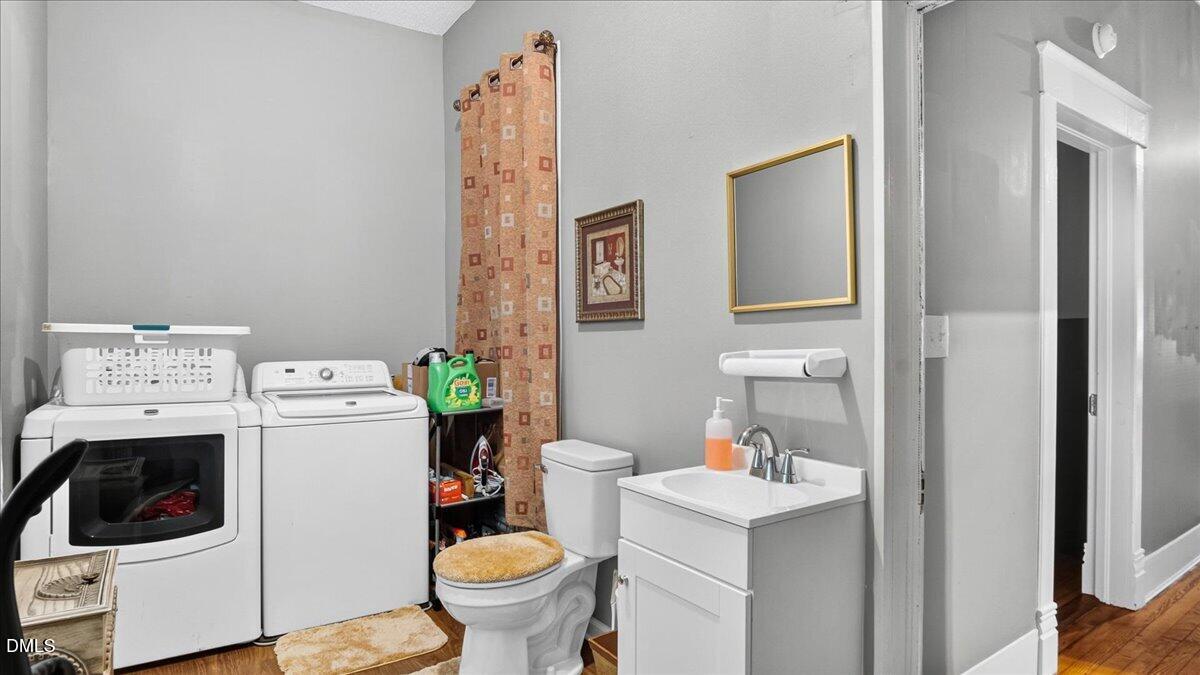 239 W Young Avenue Property Photo 25