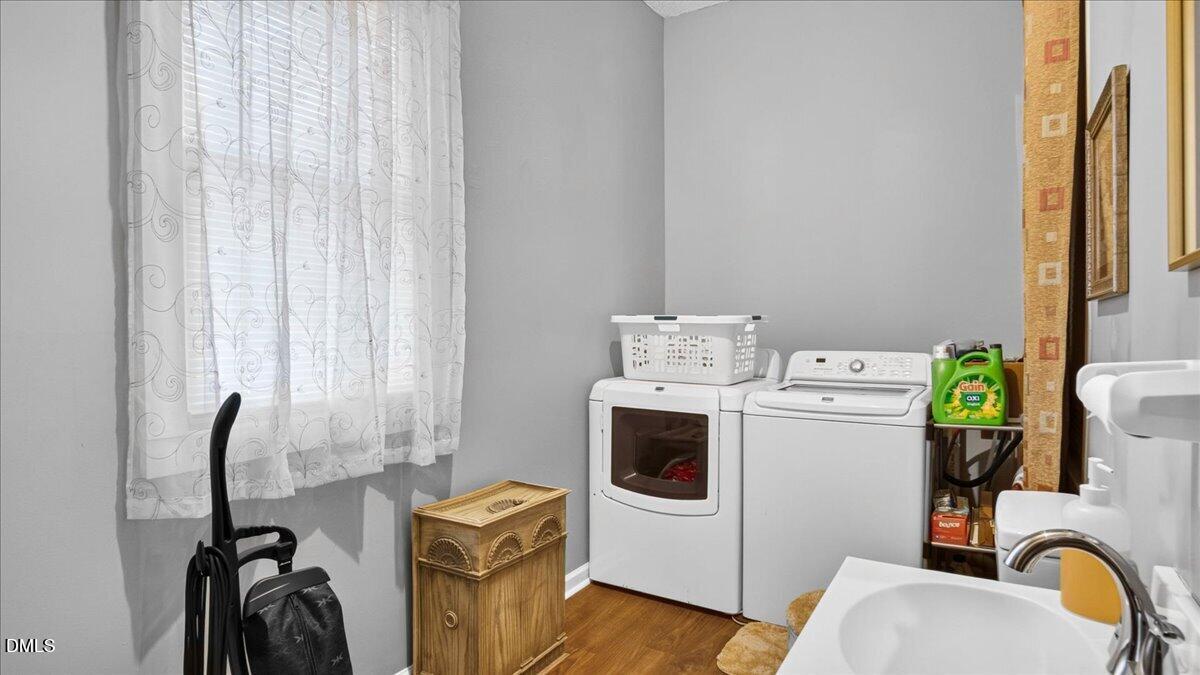 239 W Young Avenue Property Photo 26