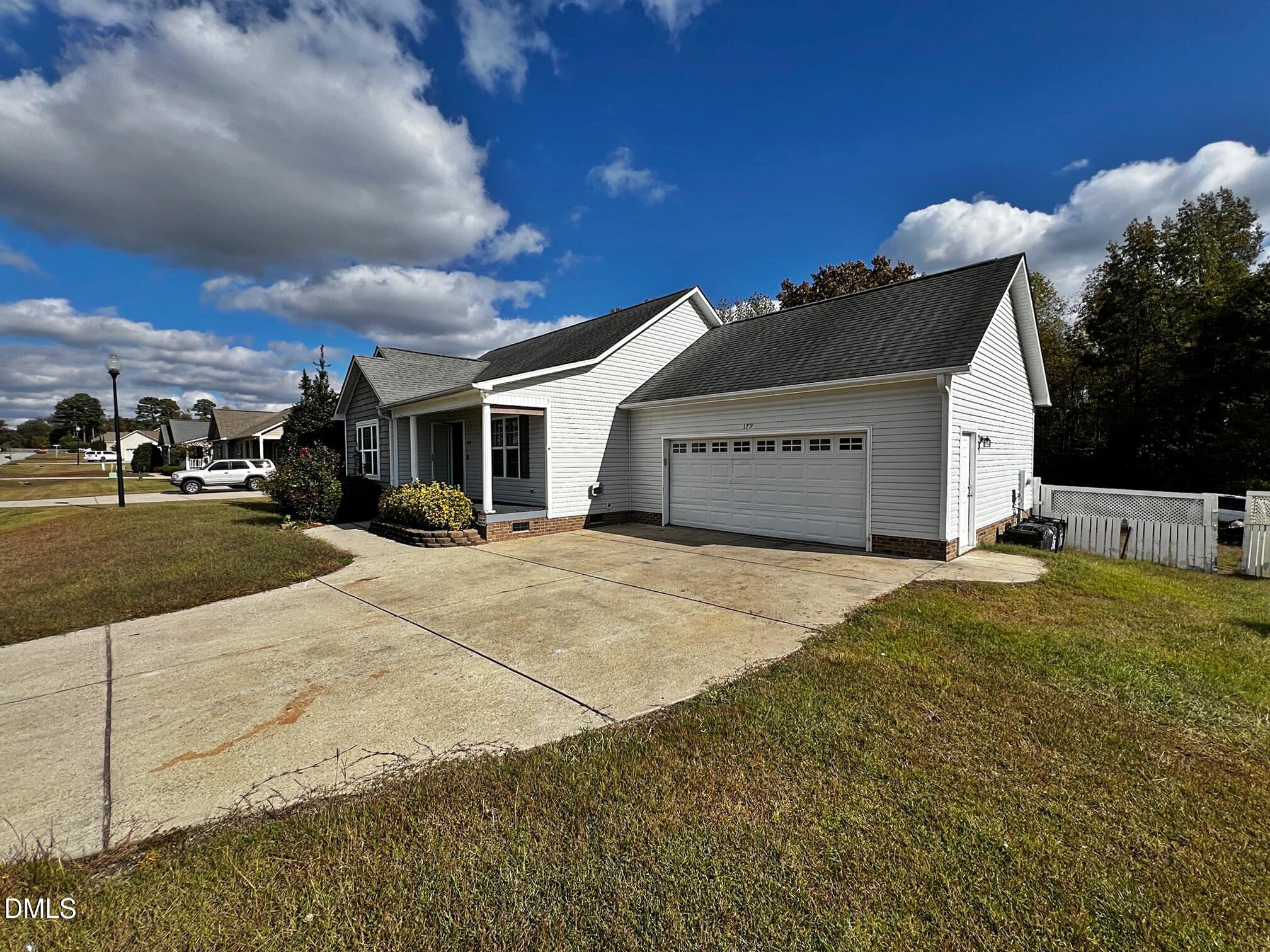 179 Camden Drive Property Photo 2