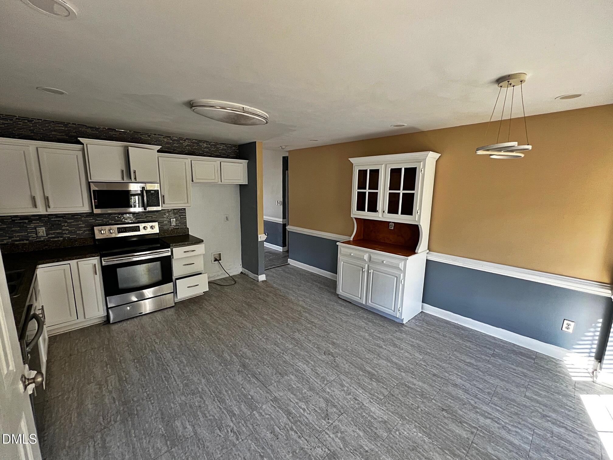 179 Camden Drive Property Photo 4