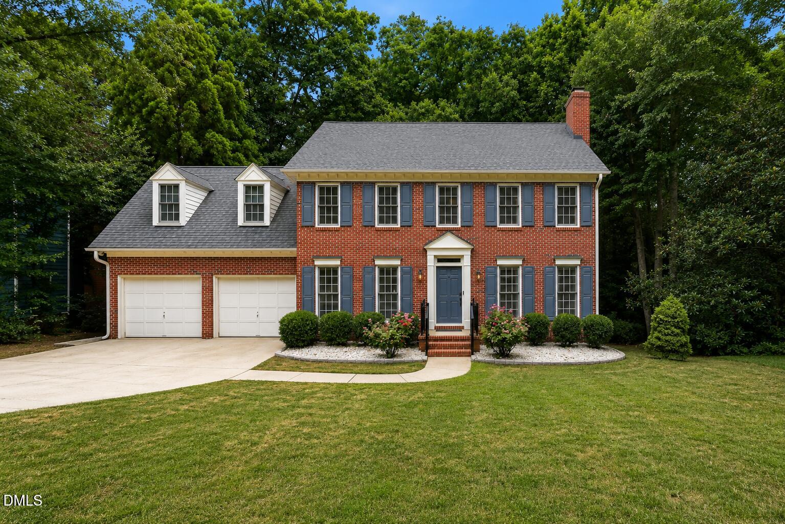 1013 New Chester Court Property Photo 1