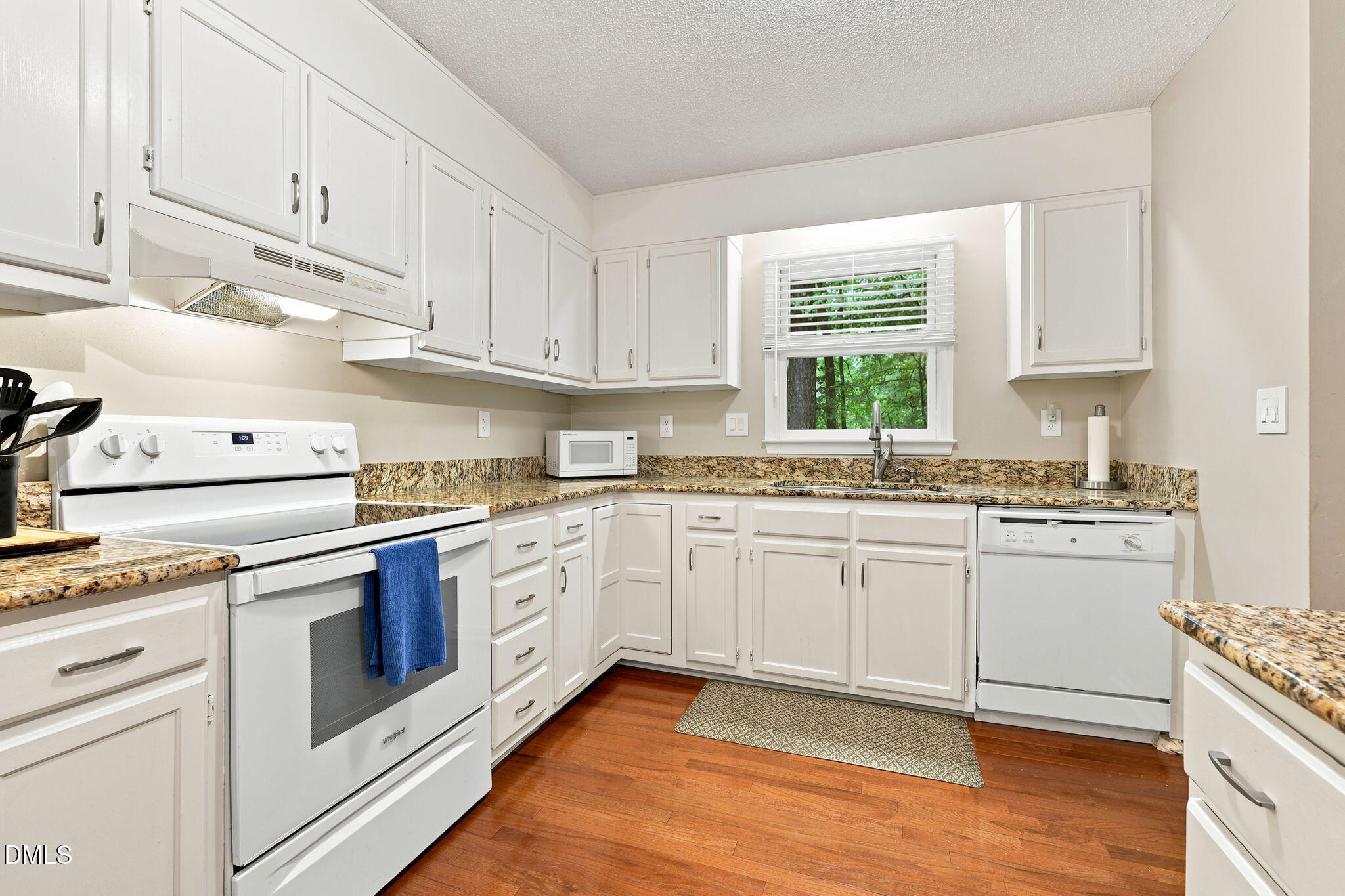 101 Cathedral Way Property Photo 15