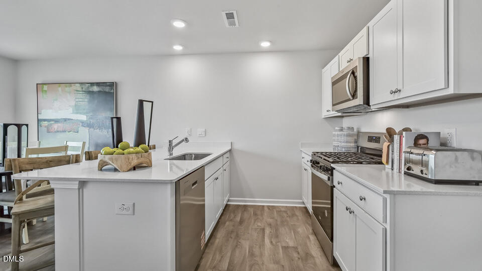 63 Bee Garden Court Property Photo 8