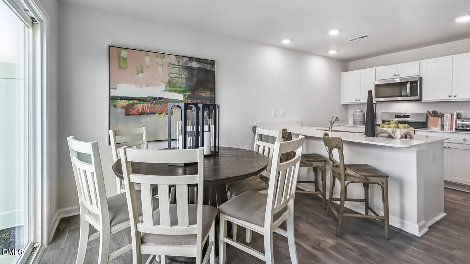 63 Bee Garden Court Property Photo 12