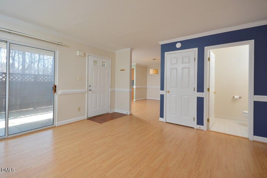 425 Summerwalk Circle Property Photo 8