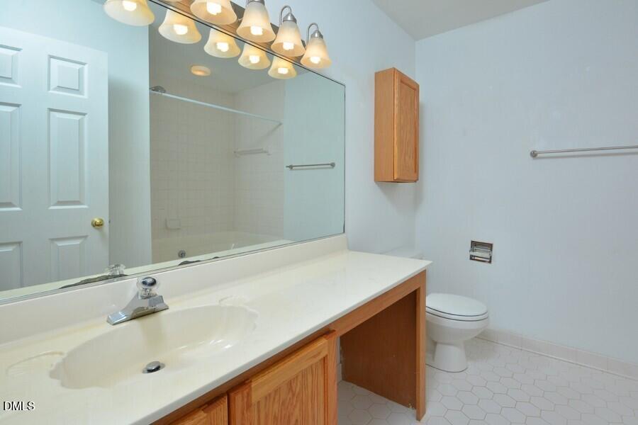 425 Summerwalk Circle Property Photo 34