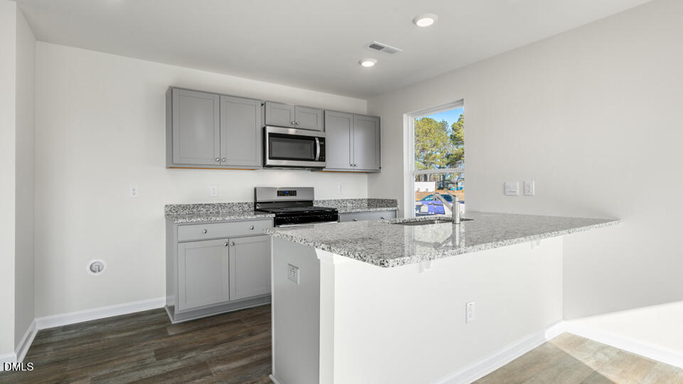 59 Bee Garden Court Property Photo 4