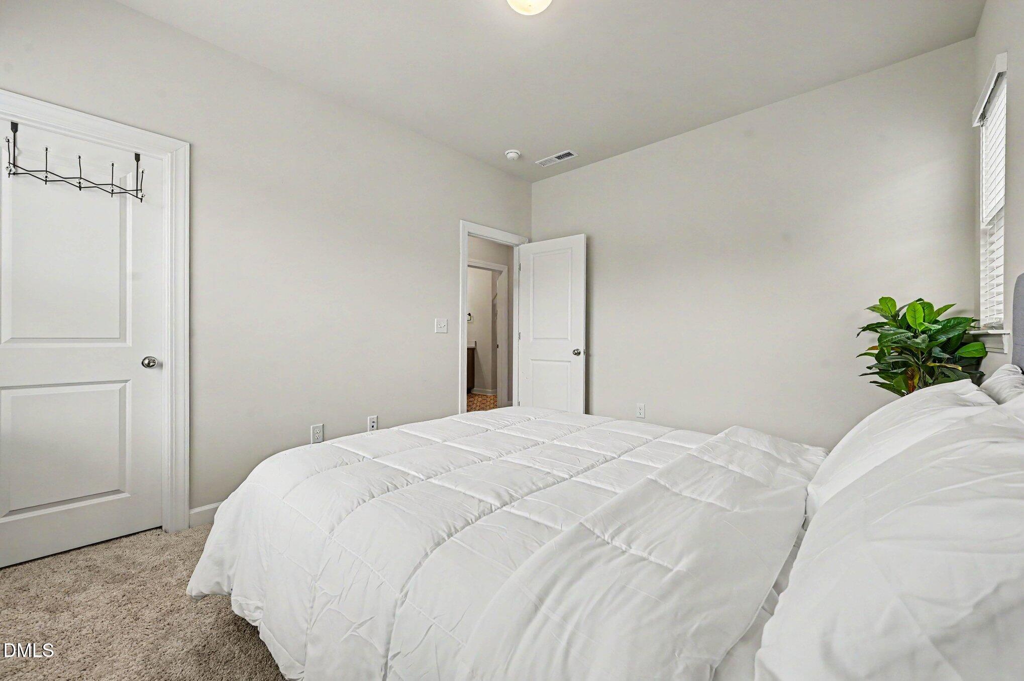 7821 Sofiana Avenue Property Photo 19
