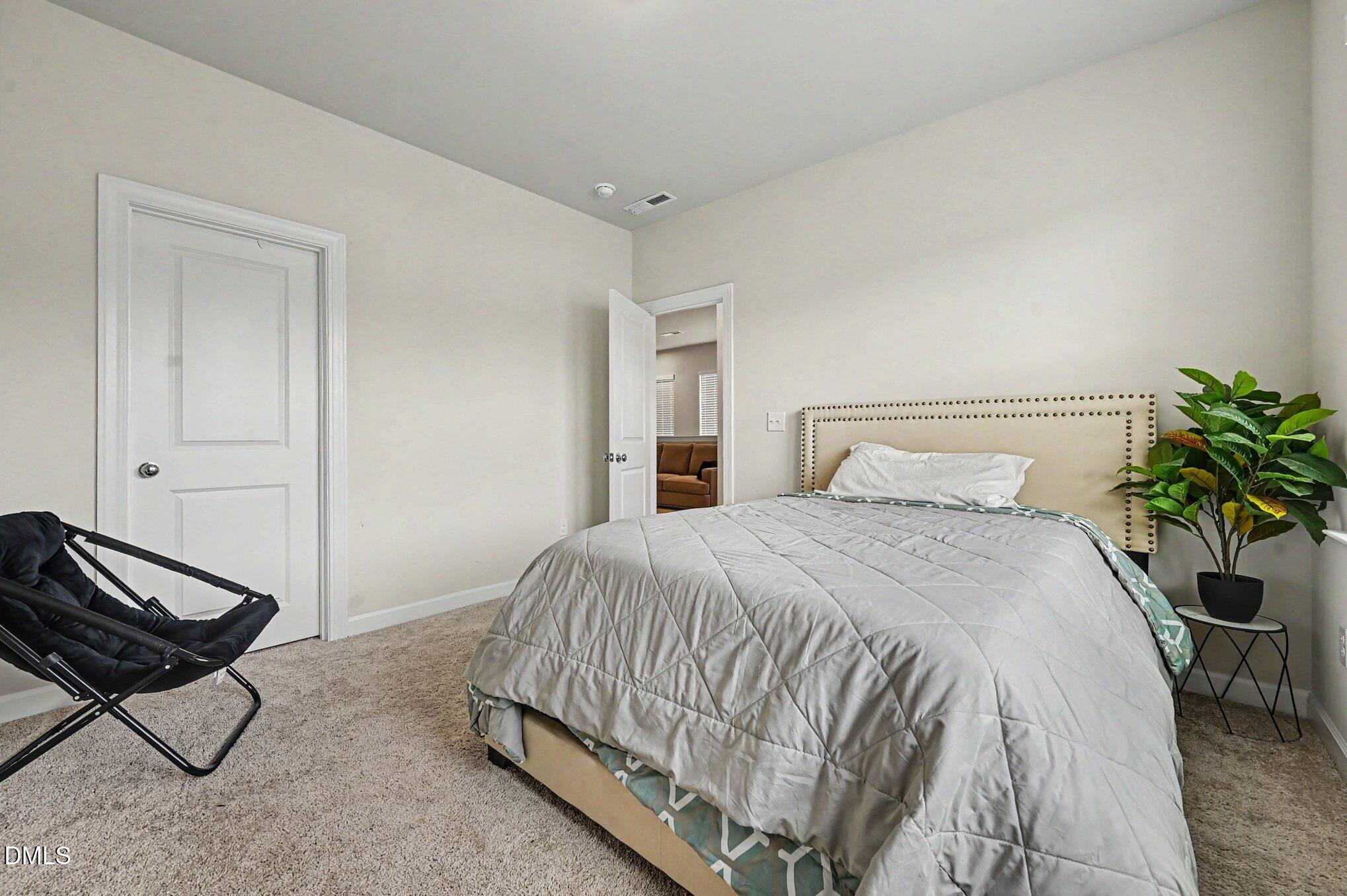 7821 Sofiana Avenue Property Photo 22