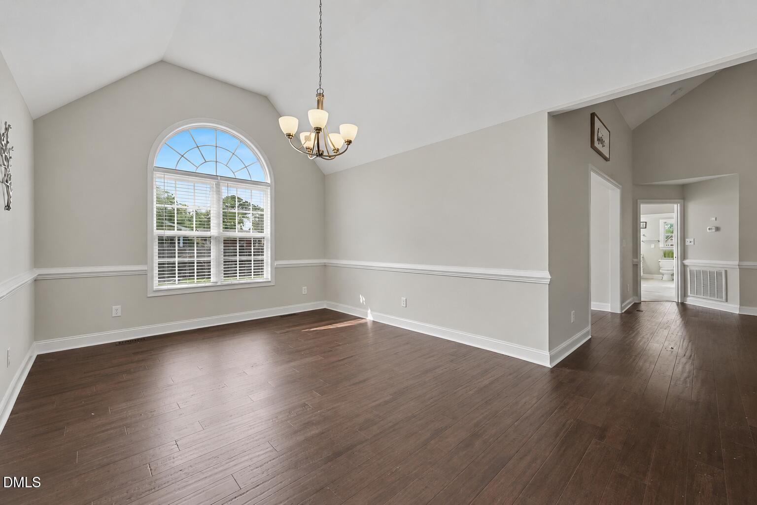 201 N Herring Street Property Photo 6