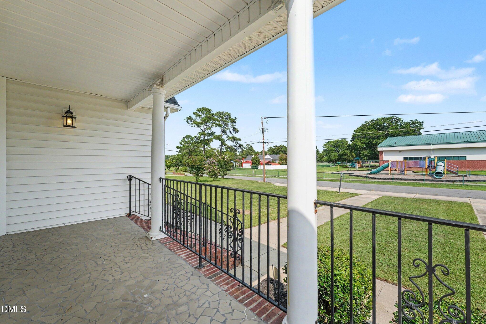 201 N Herring Street Property Photo 18