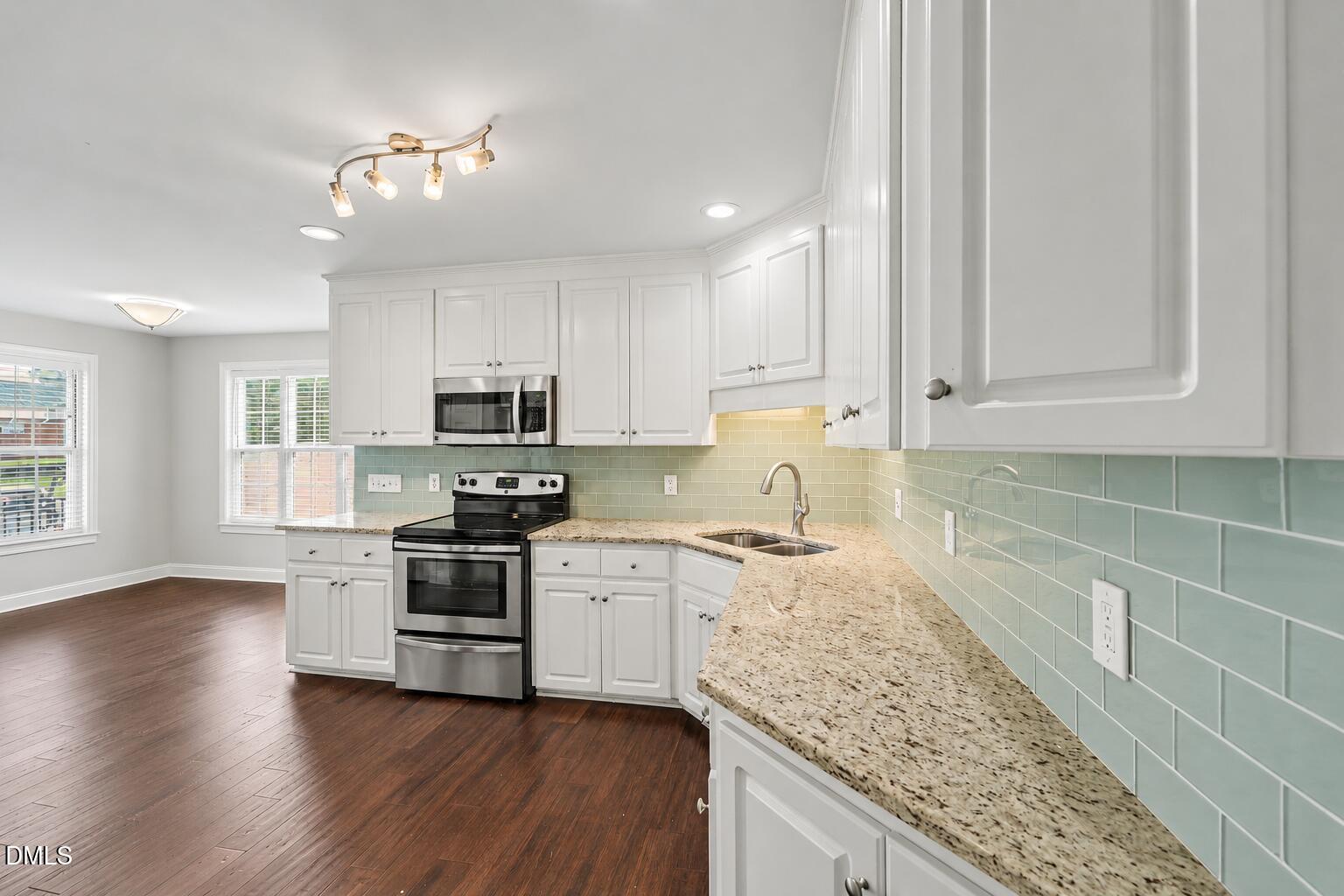 201 N Herring Street Property Photo 40