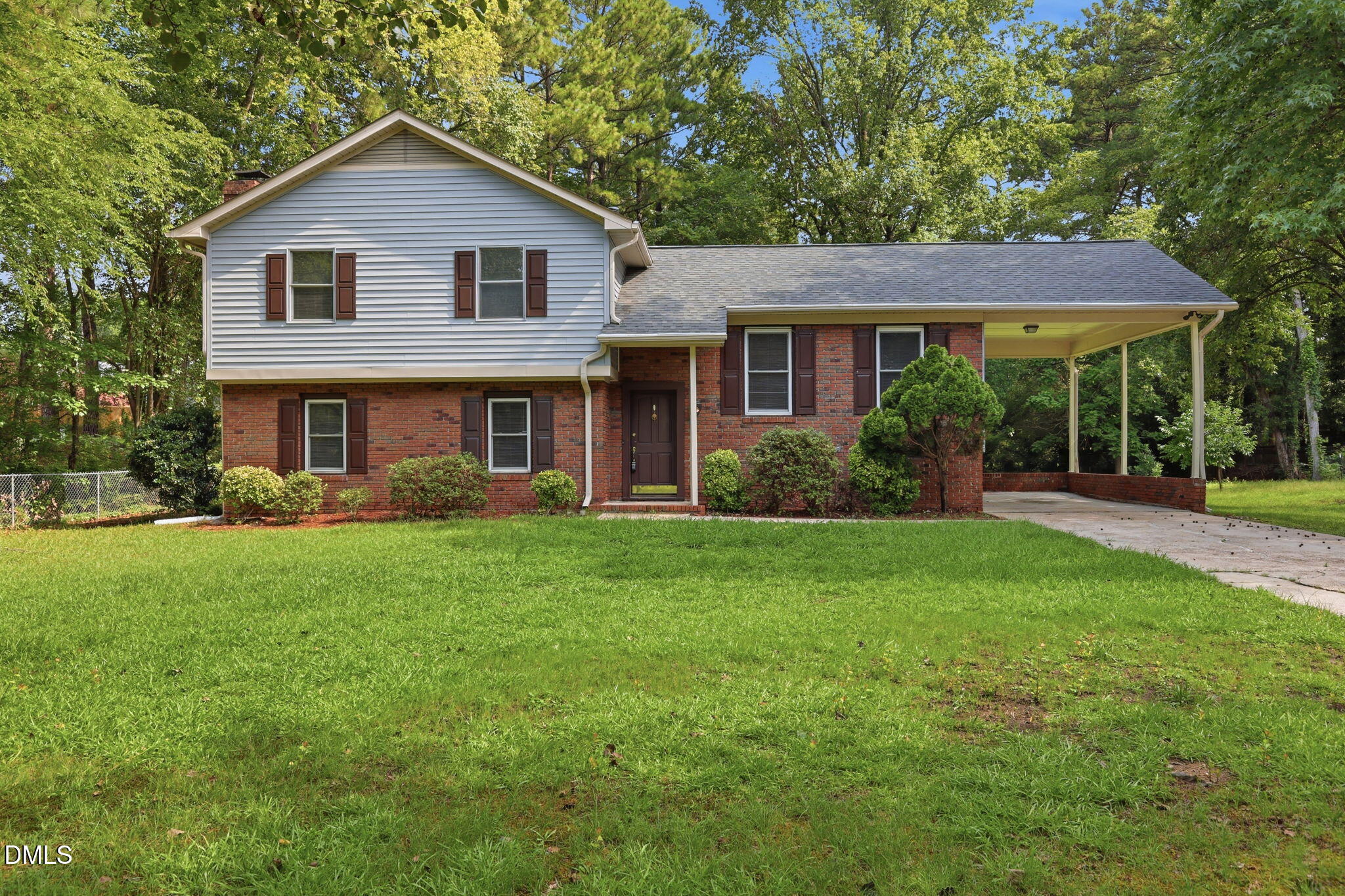 3113 Comstock Road Property Photo 1