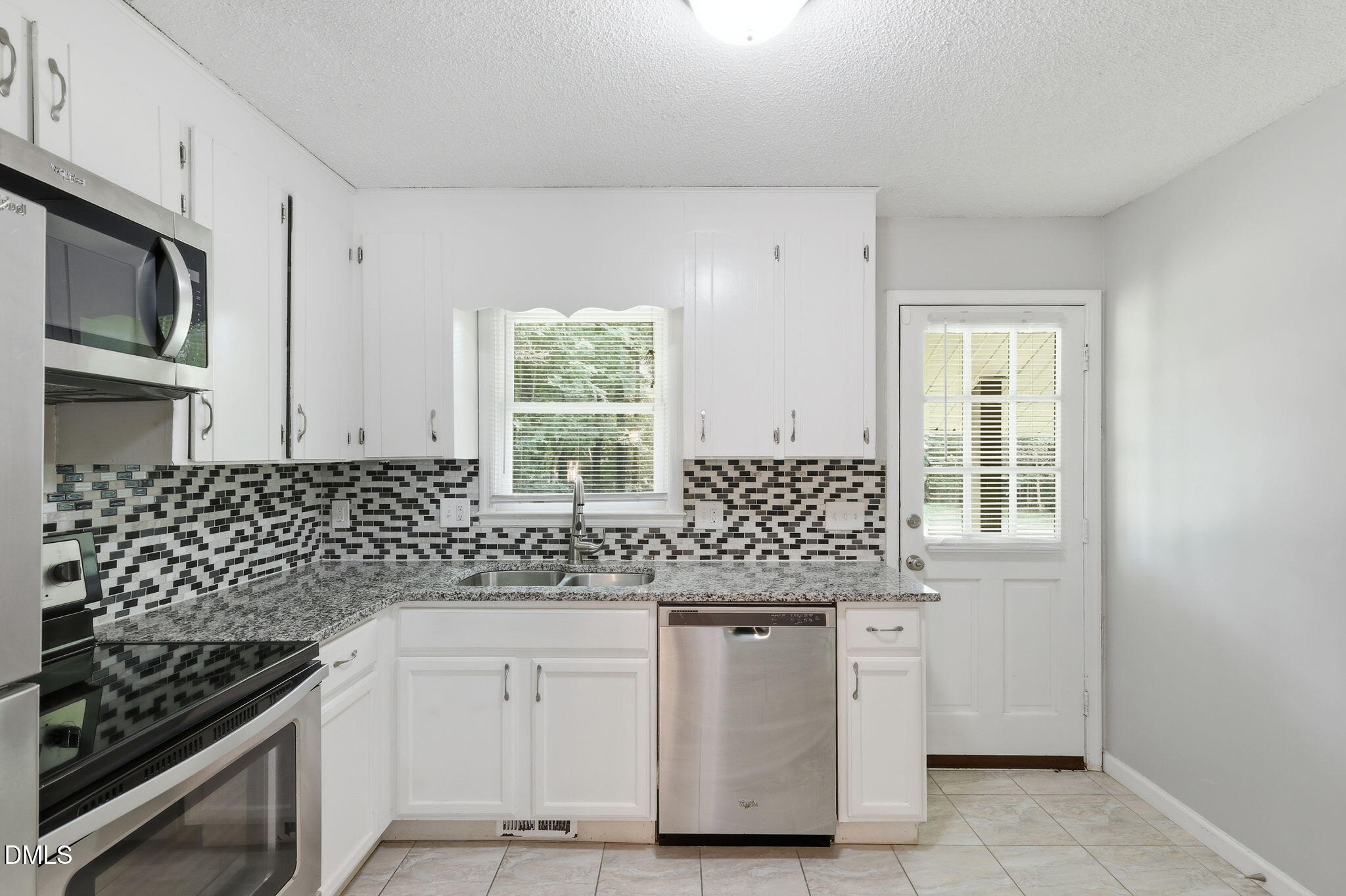 3113 Comstock Road Property Photo 5