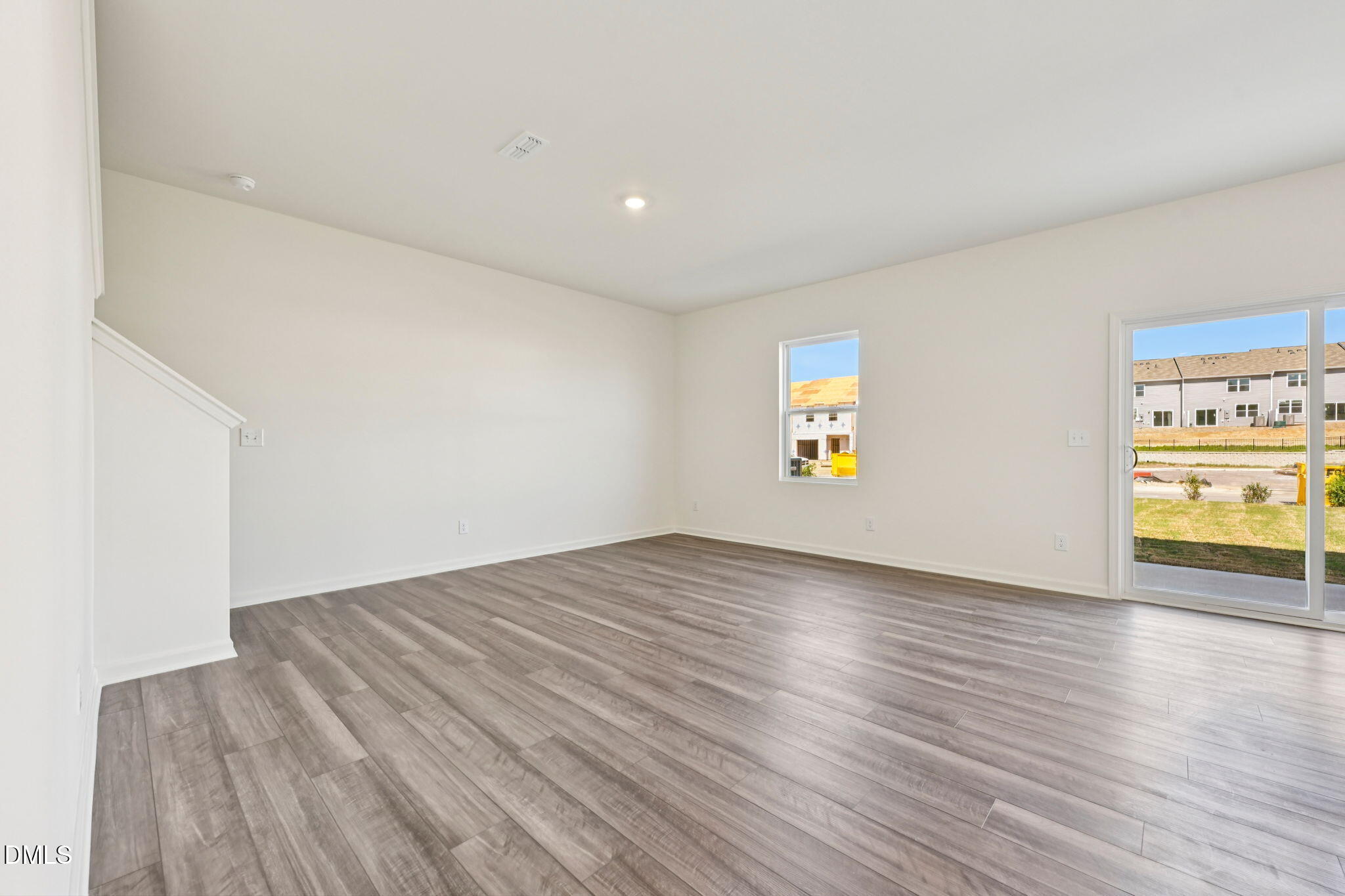 1669 Solace Way Property Photo 9
