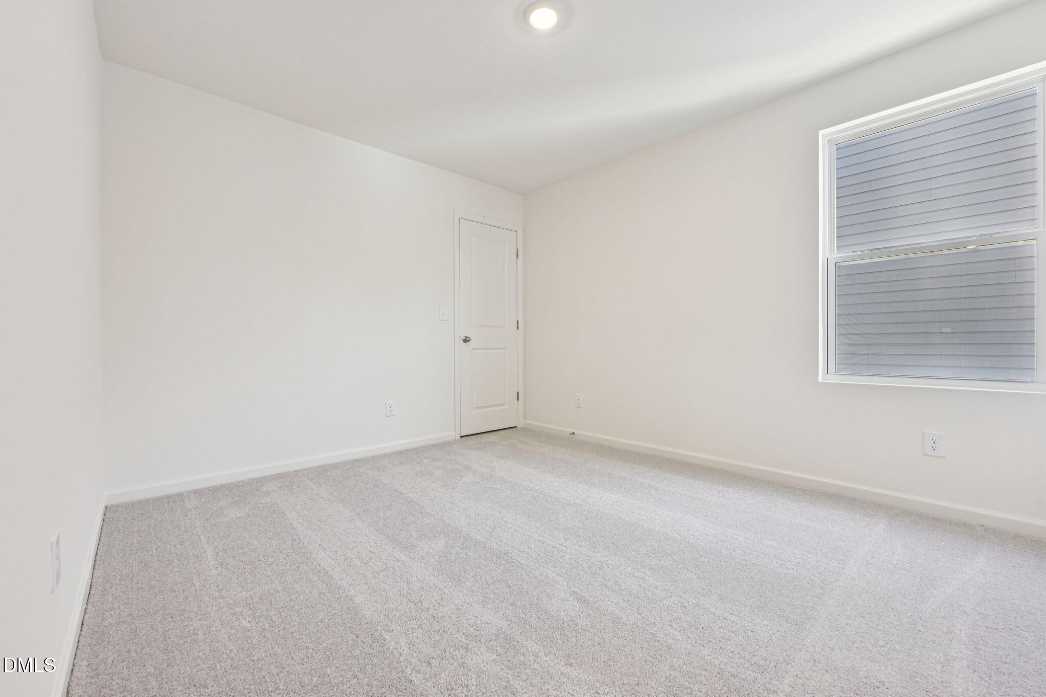 1669 Solace Way Property Photo 32