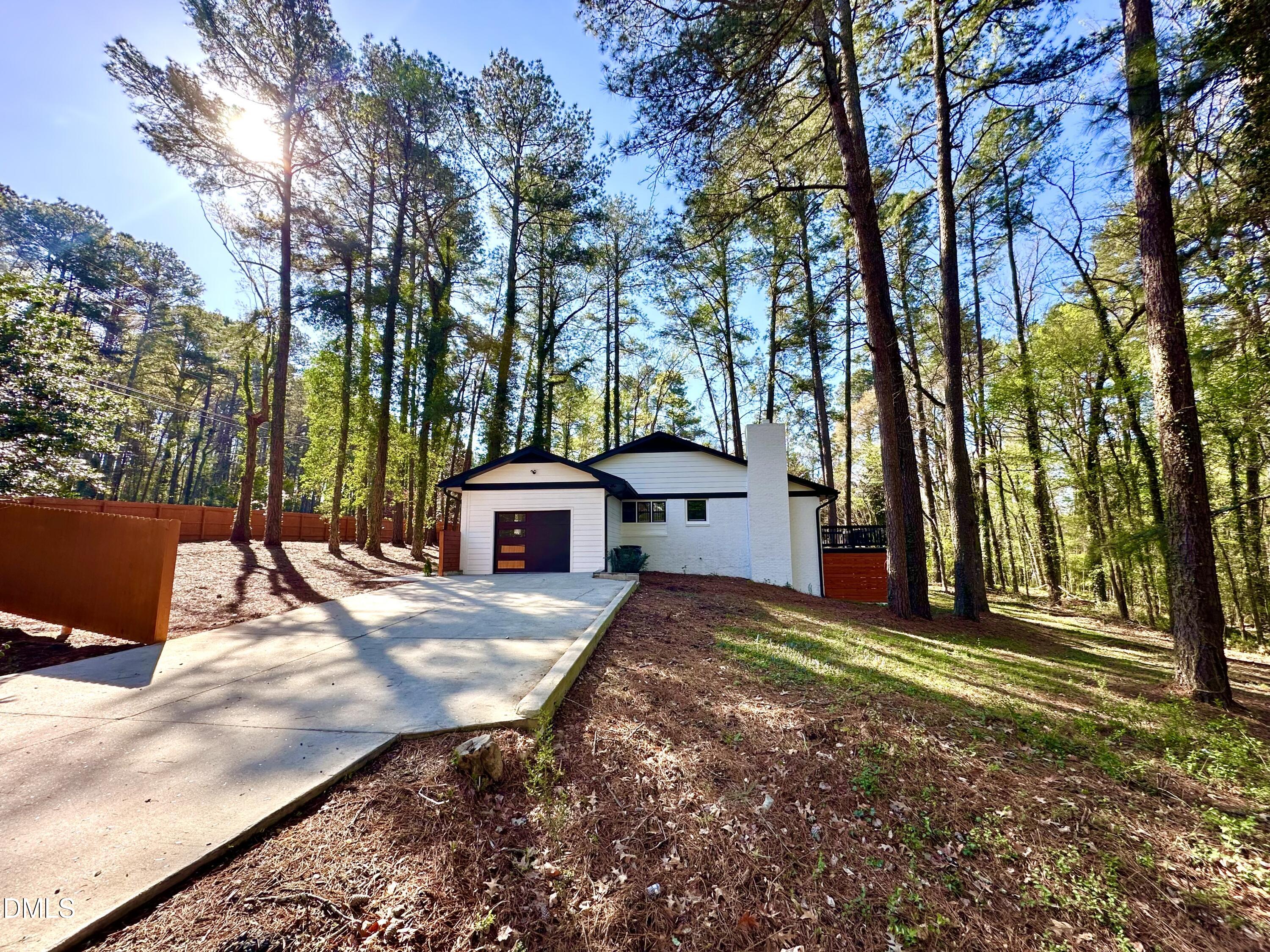 3903 Kelly Drive Property Photo 1