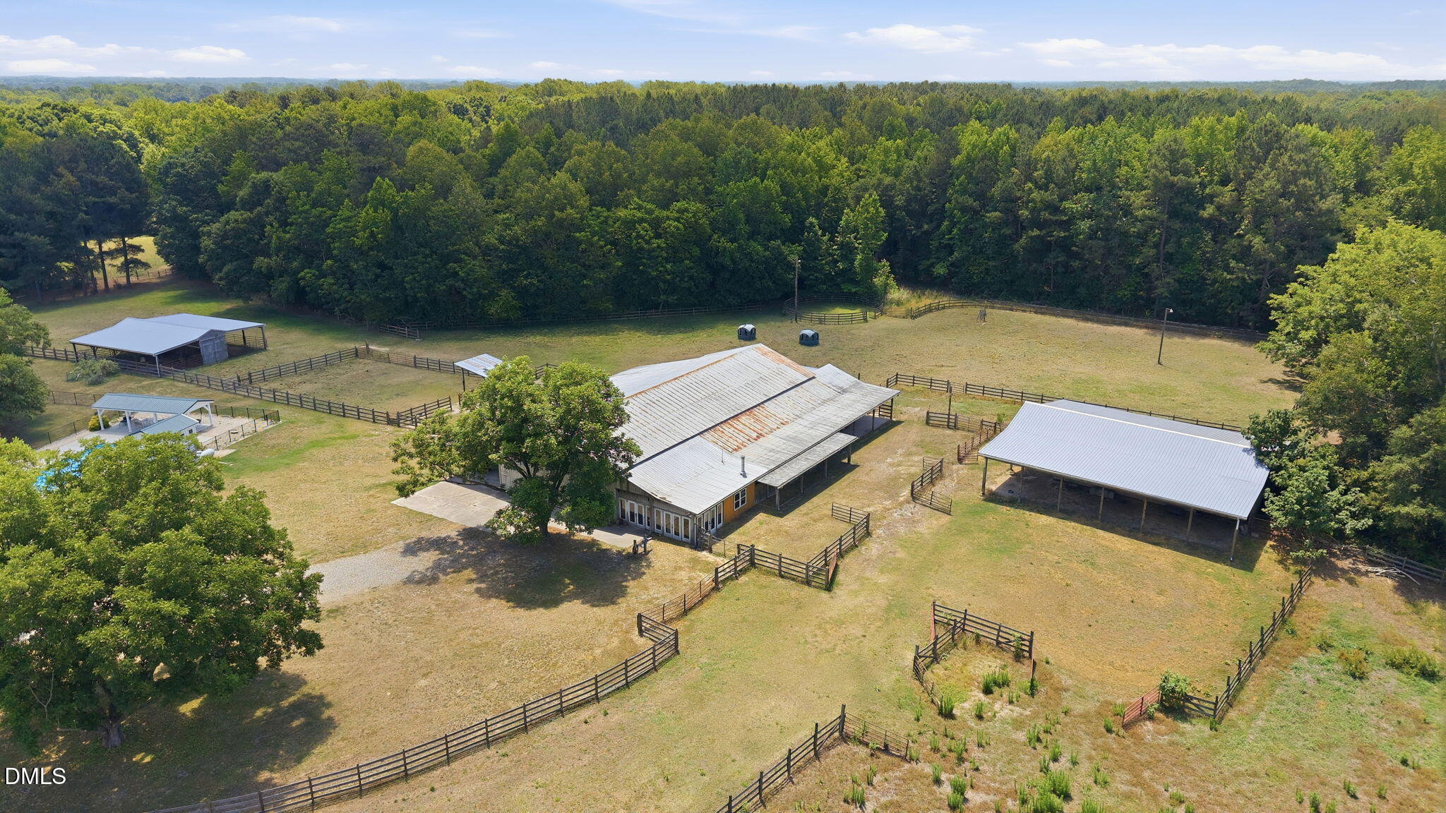 1527 W Castalia Road Property Photo 9
