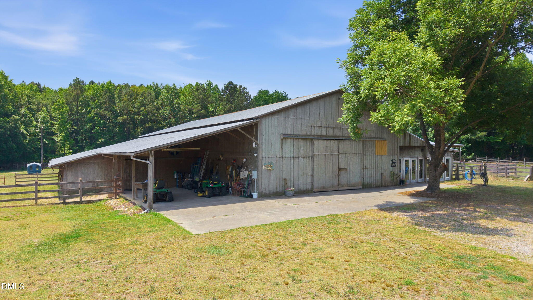 1527 W Castalia Road Property Photo 19