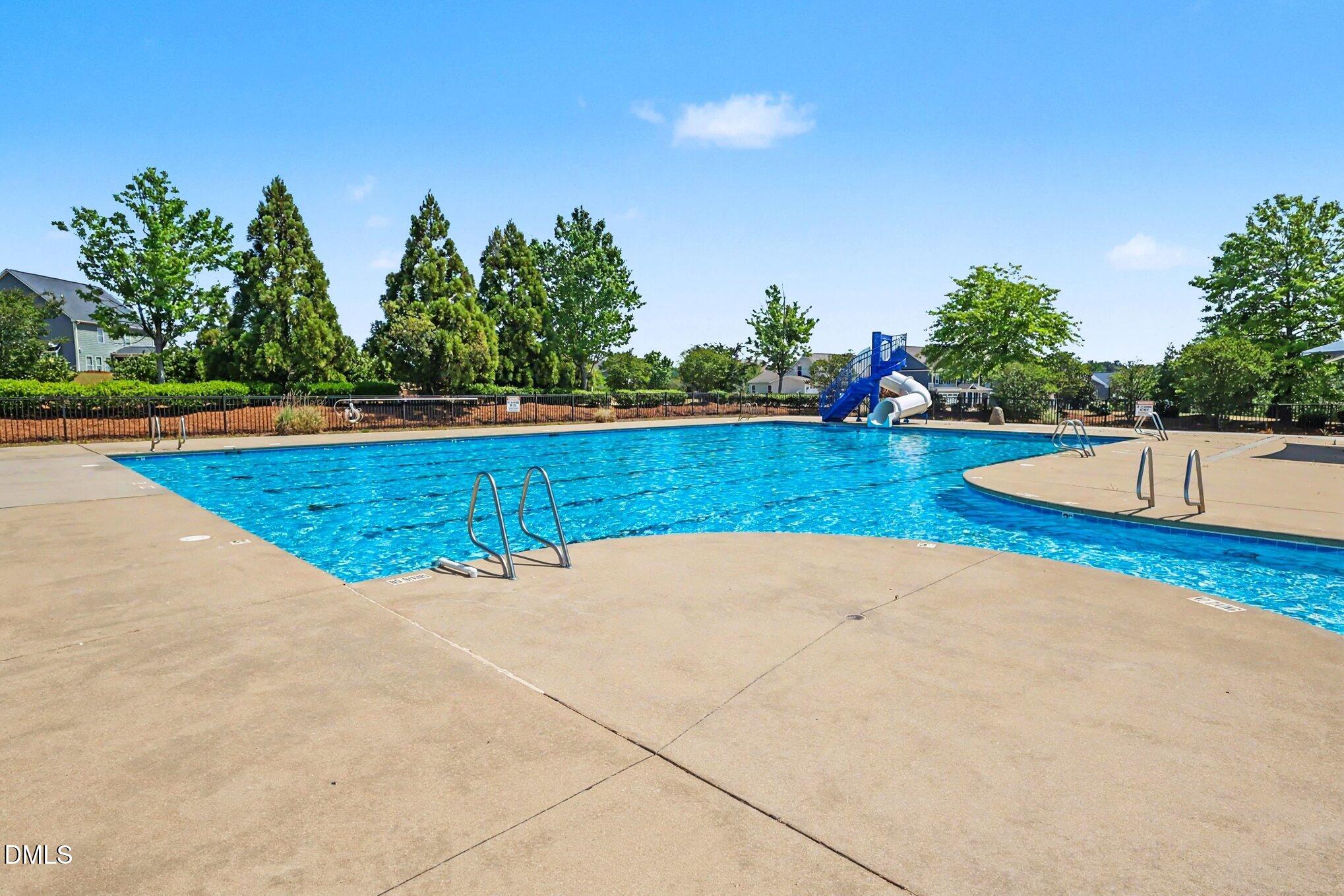 762 Arrowhead Lake Court Property Photo 33
