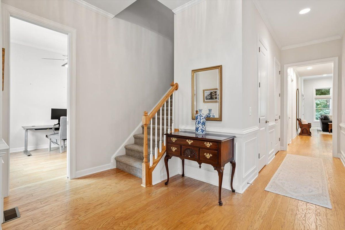 305 Ironcreek Place Property Photo 4