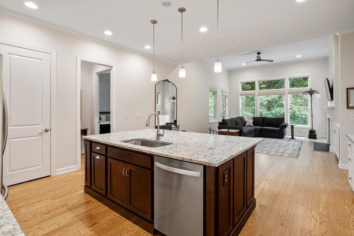 305 Ironcreek Place Property Photo 8
