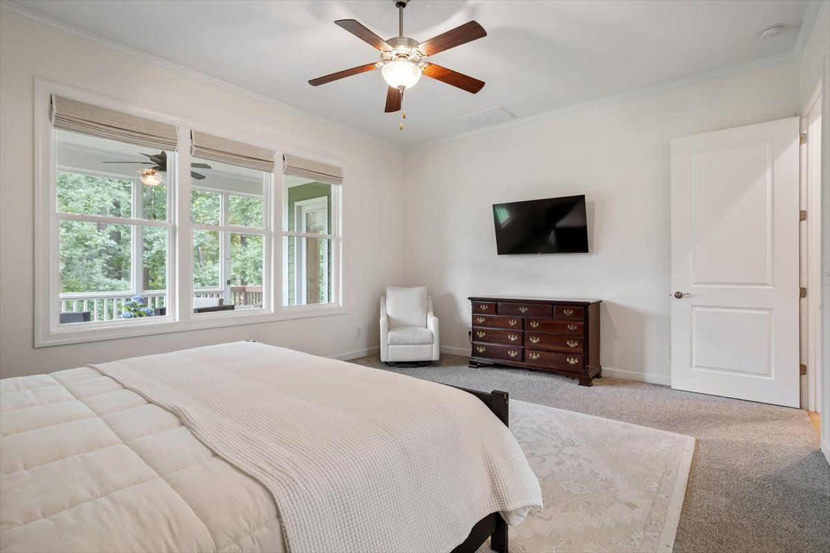305 Ironcreek Place Property Photo 22