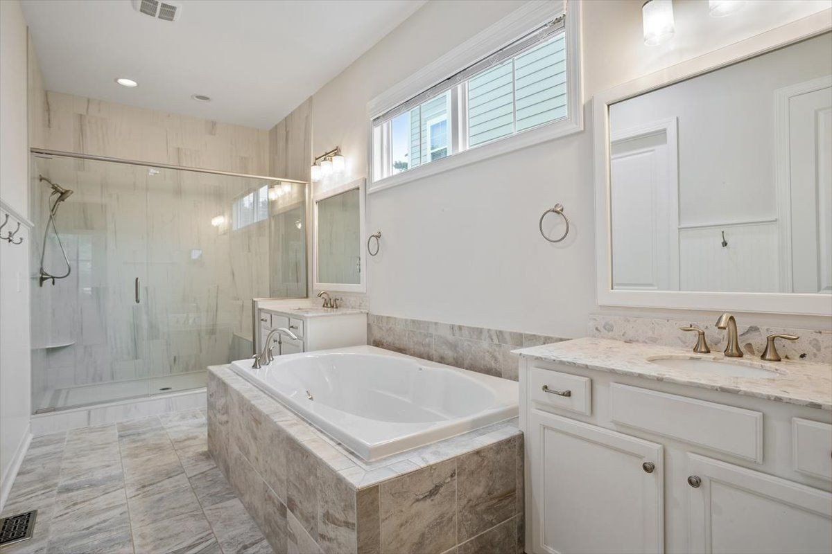 305 Ironcreek Place Property Photo 23
