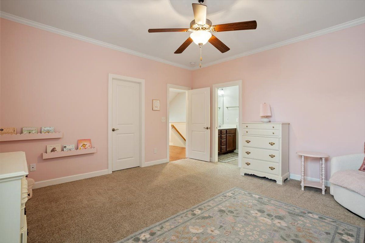 305 Ironcreek Place Property Photo 31