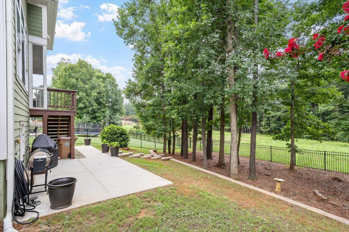 305 Ironcreek Place Property Photo 40