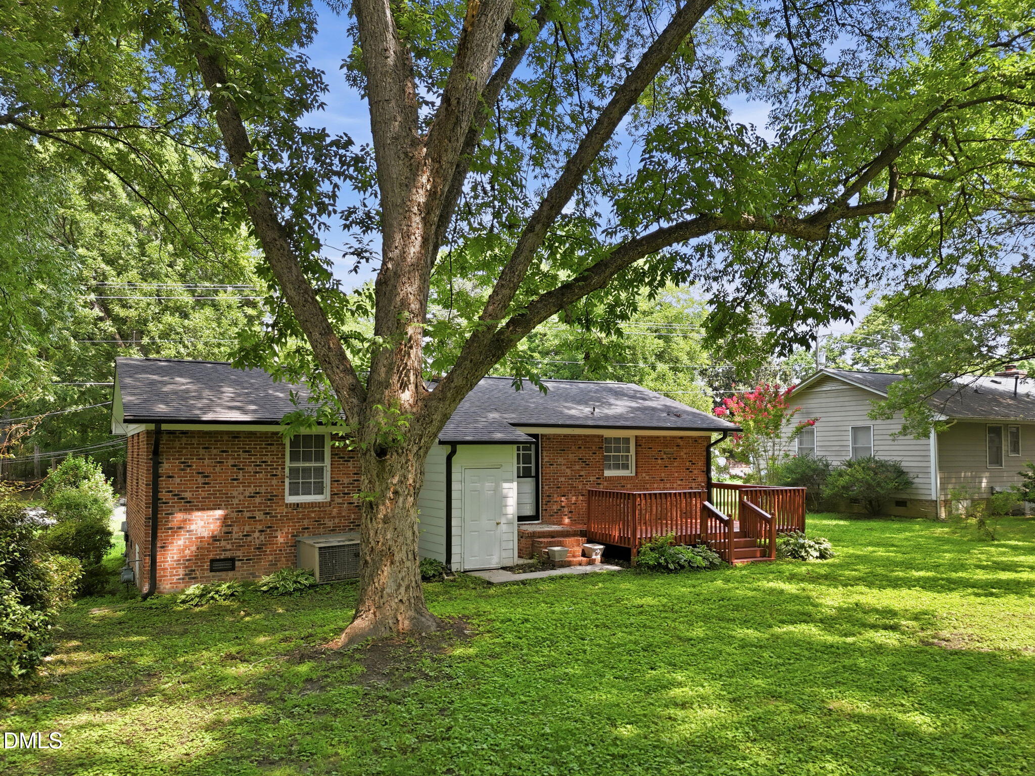 303 Sunset Avenue Property Photo 10