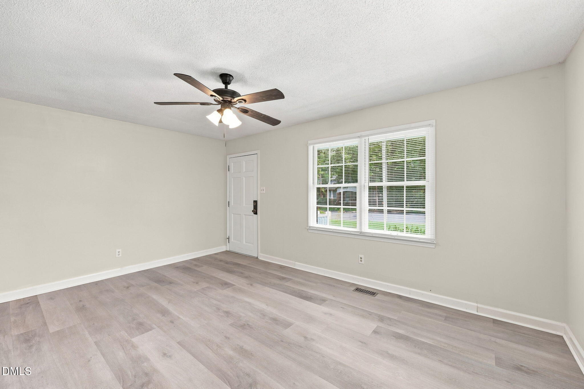 303 Sunset Avenue Property Photo 18