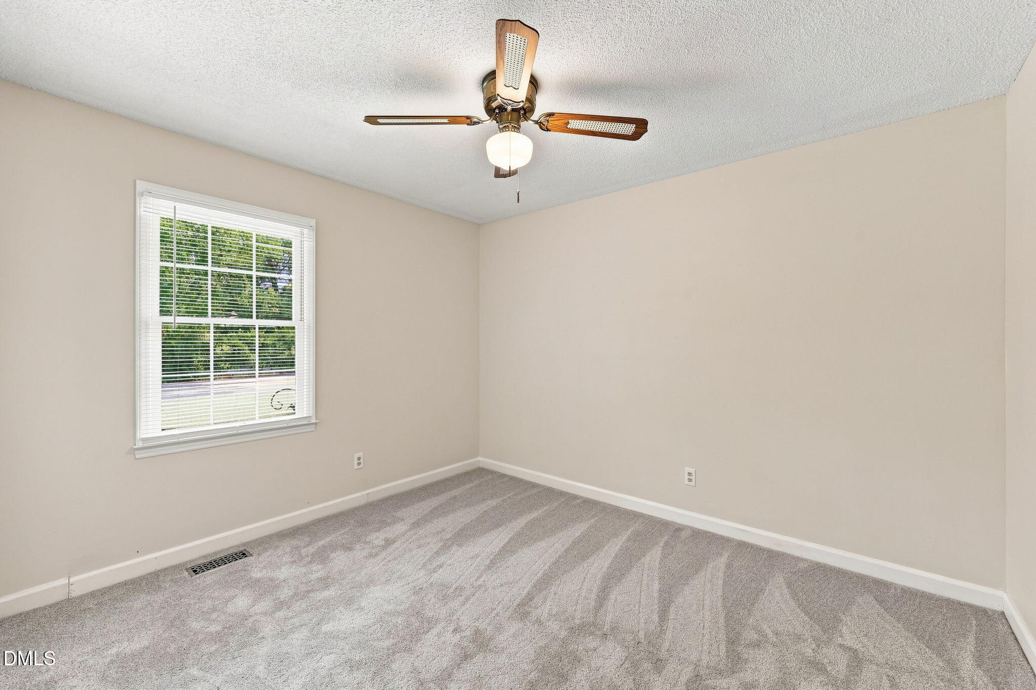 303 Sunset Avenue Property Photo 26