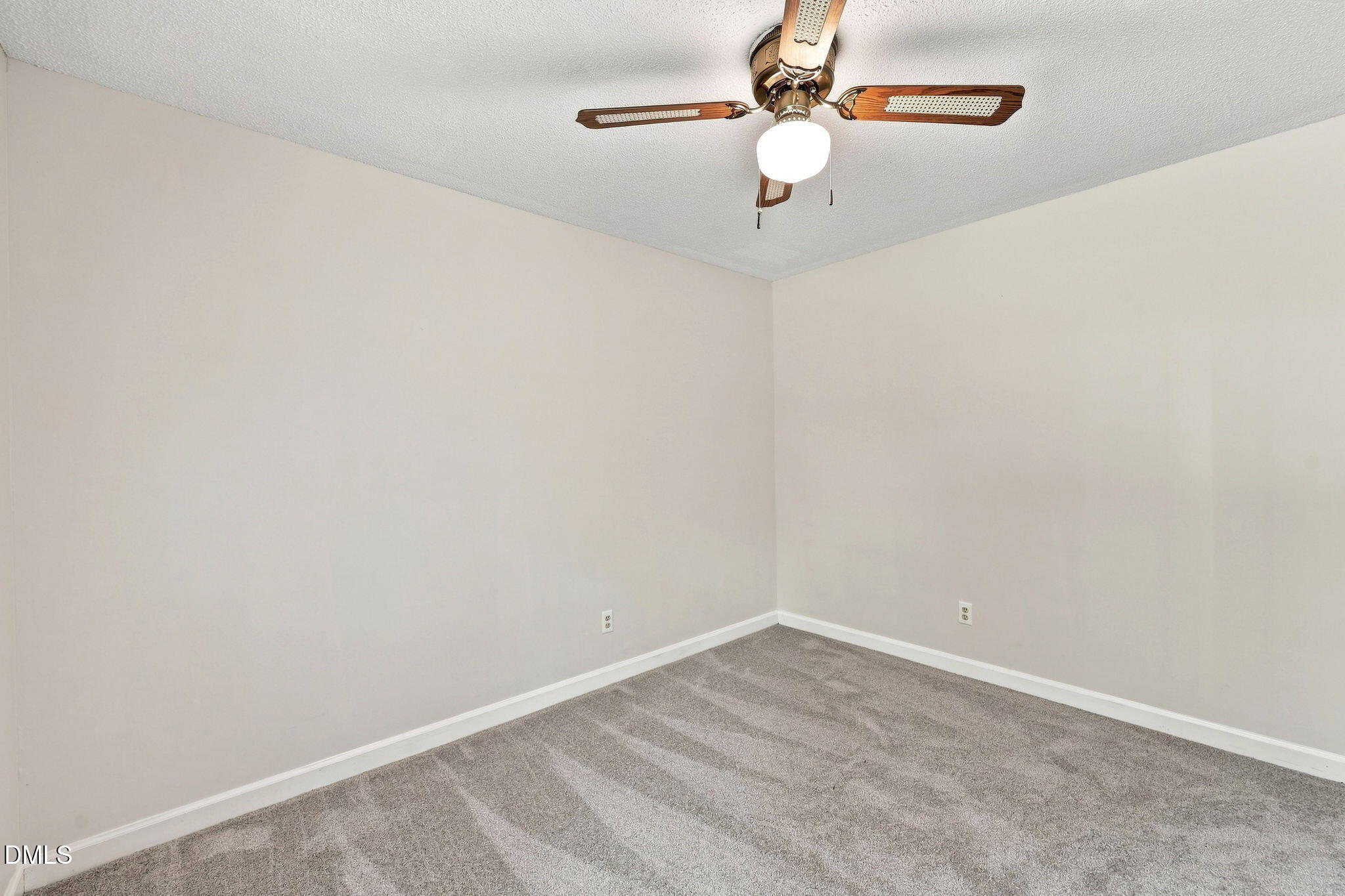 303 Sunset Avenue Property Photo 28