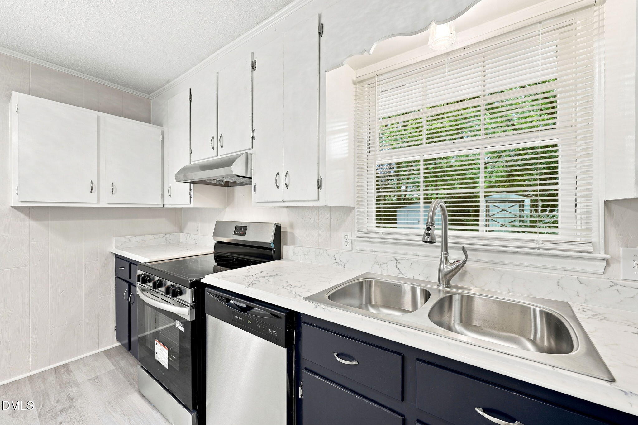 303 Sunset Avenue Property Photo 32