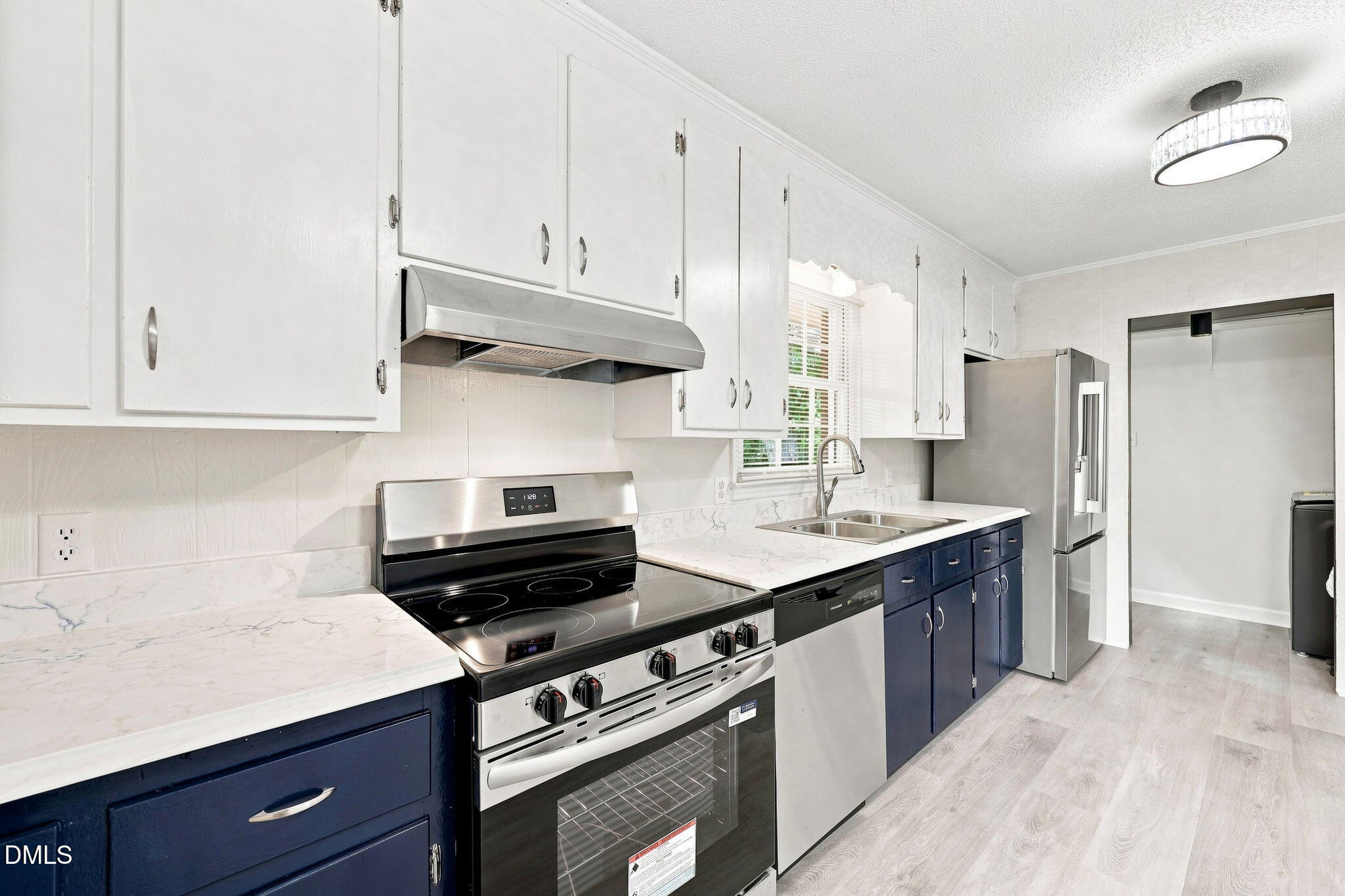 303 Sunset Avenue Property Photo 37