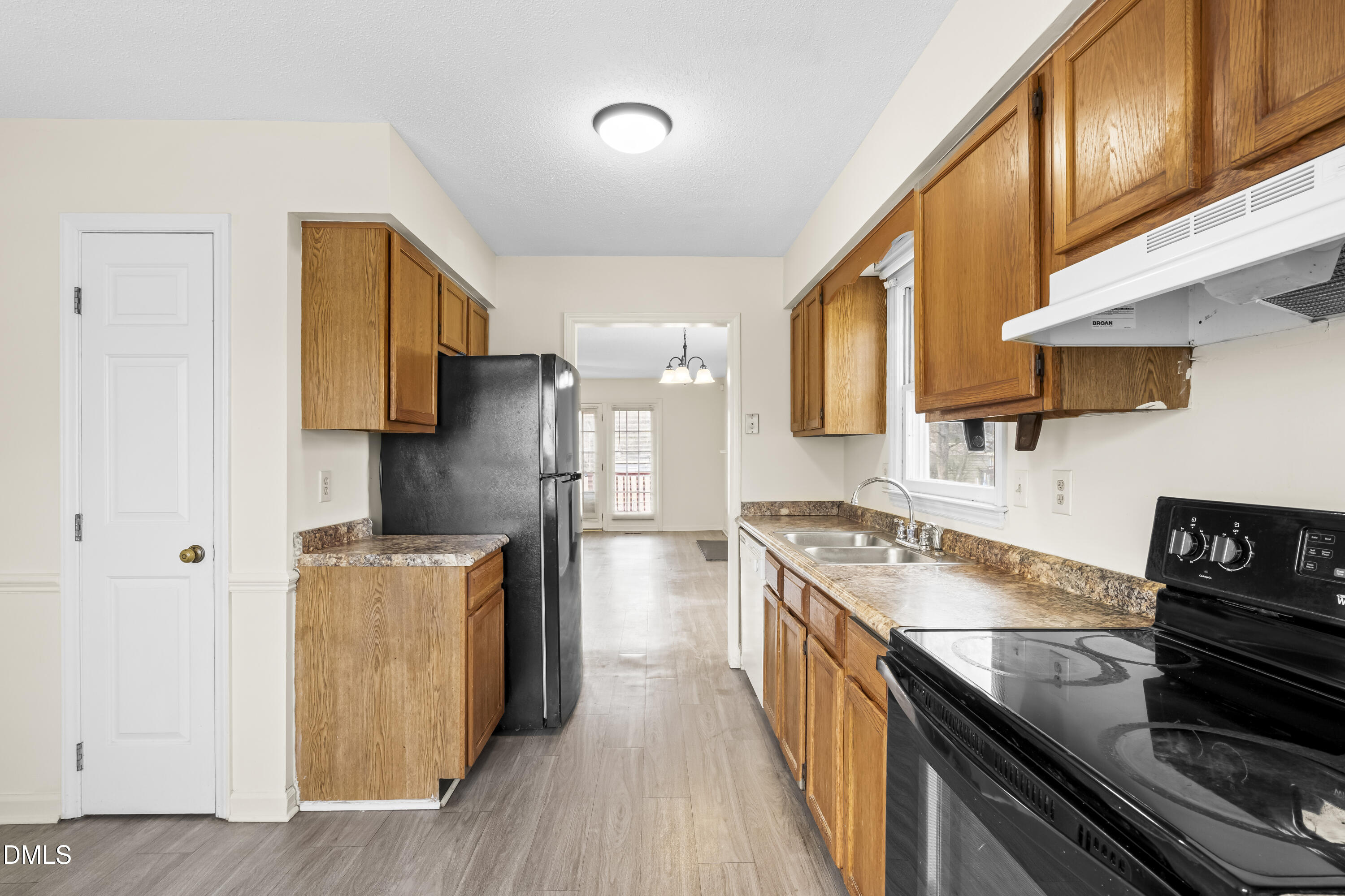 8031 Perry Creek Road Property Photo 9