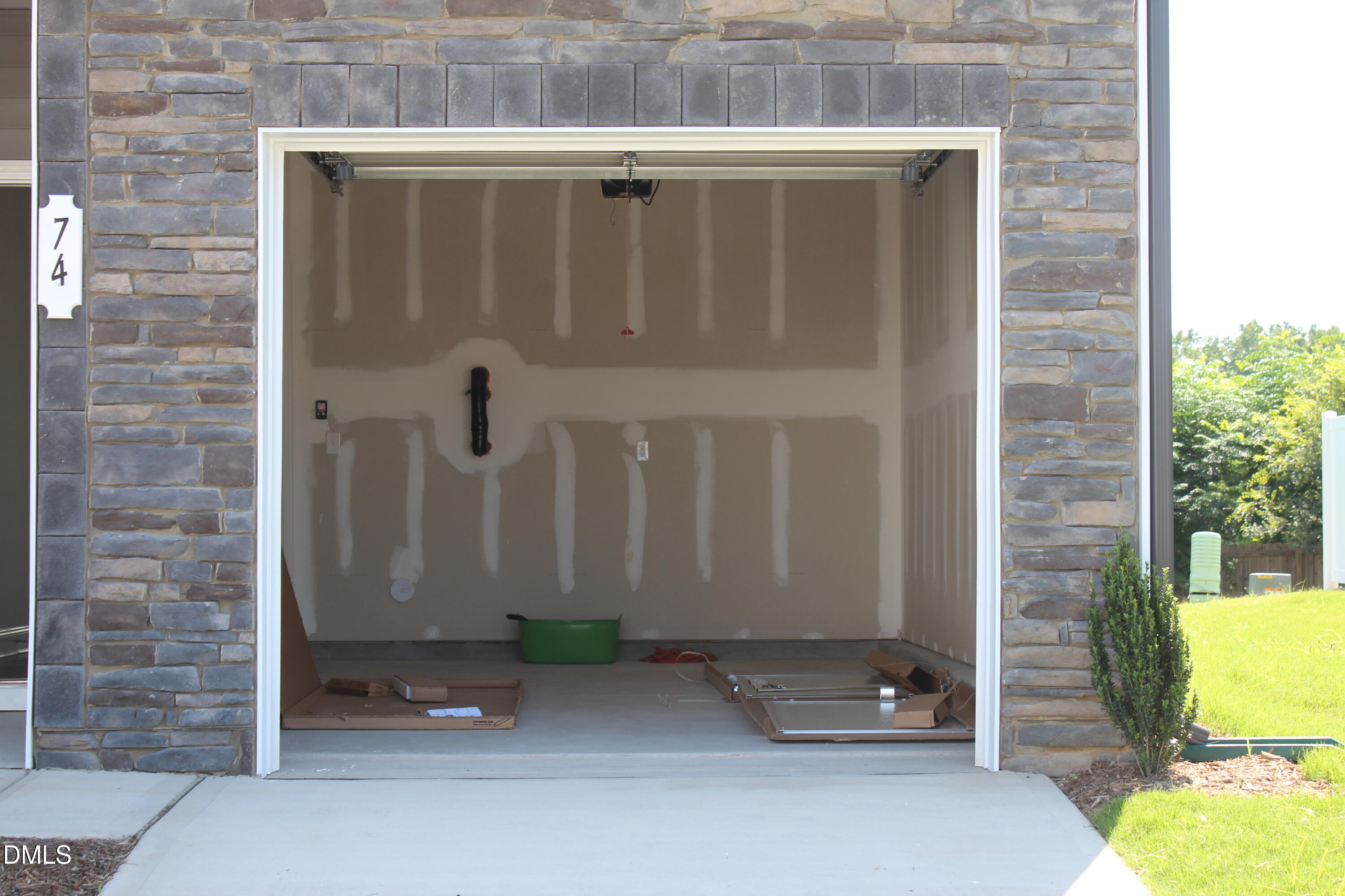 74 Amaryllis Lane Property Photo 32
