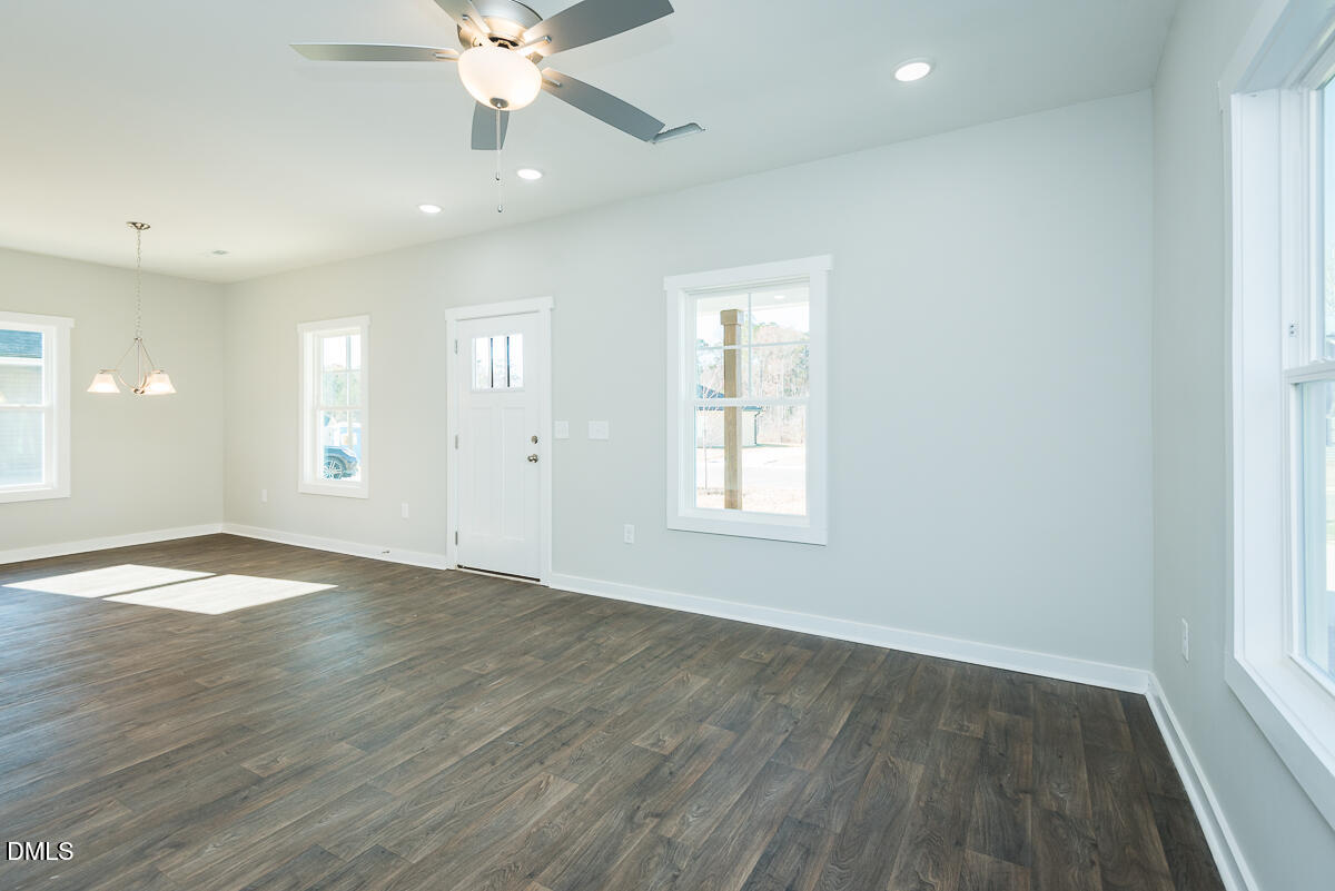 1070 Pinnix Lp Property Photo 6