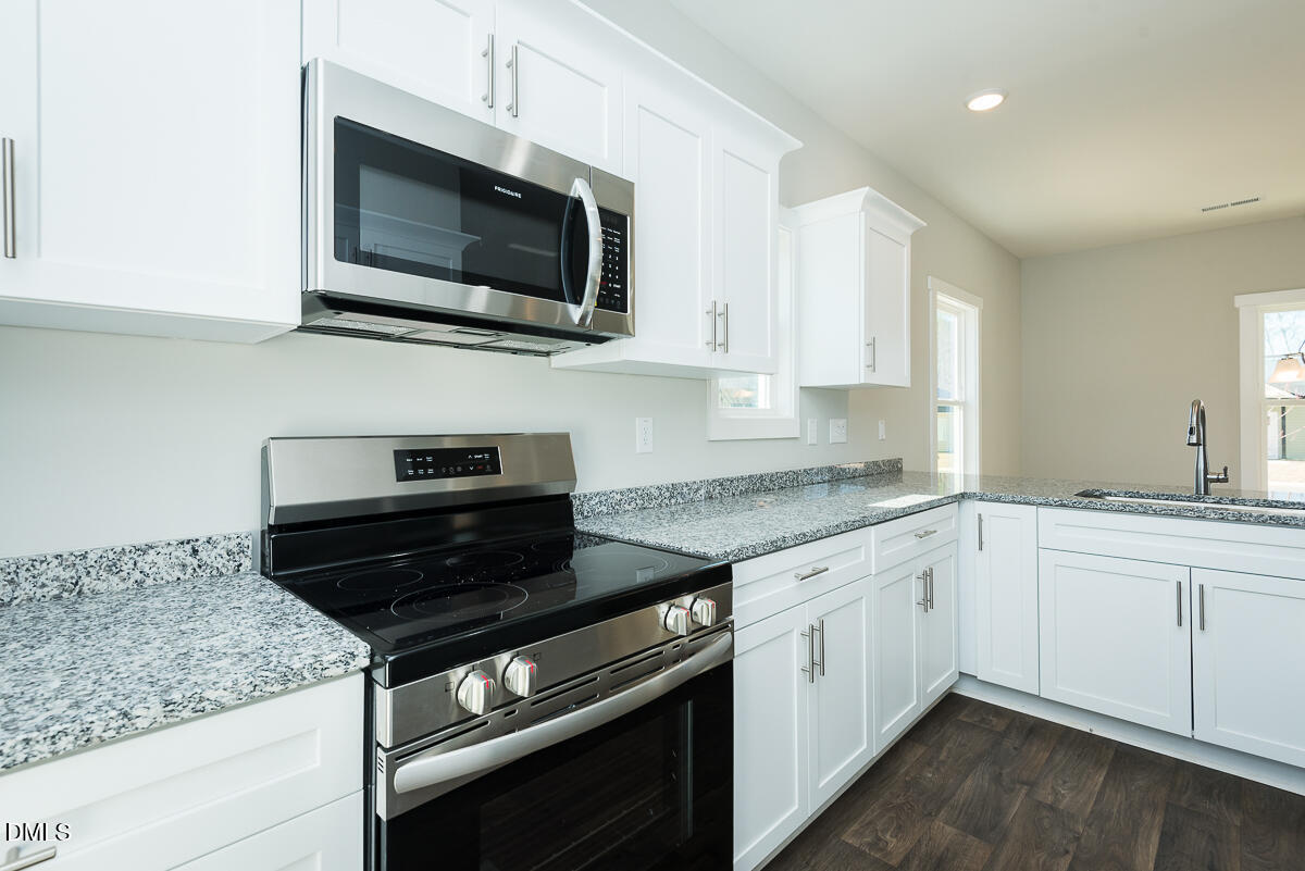1070 Pinnix Lp Property Photo 15