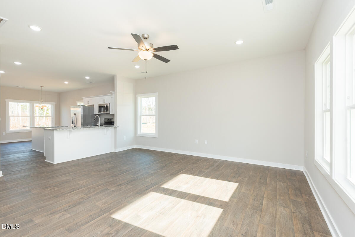 1061 Pinnix Loop Property Photo 7