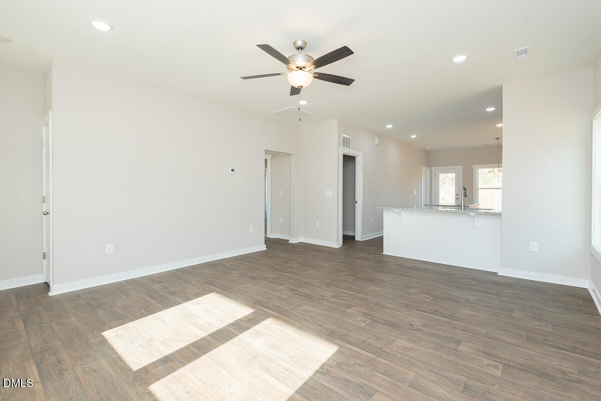 1061 Pinnix Loop Property Photo 8